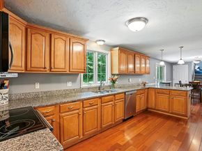 78 Milford St, Upton MA 01568