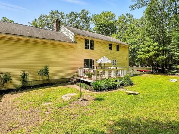 78 Milford St, Upton MA 01568
