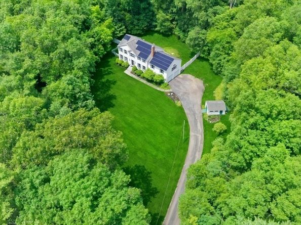 78 Milford St, Upton MA 01568