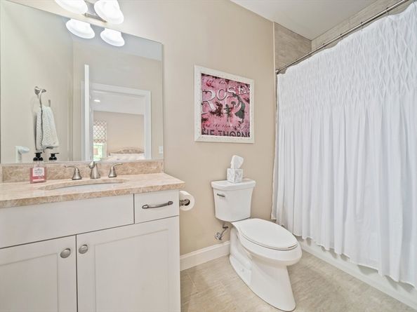 31 Chittenden Ln 31, Cohasset MA 02025