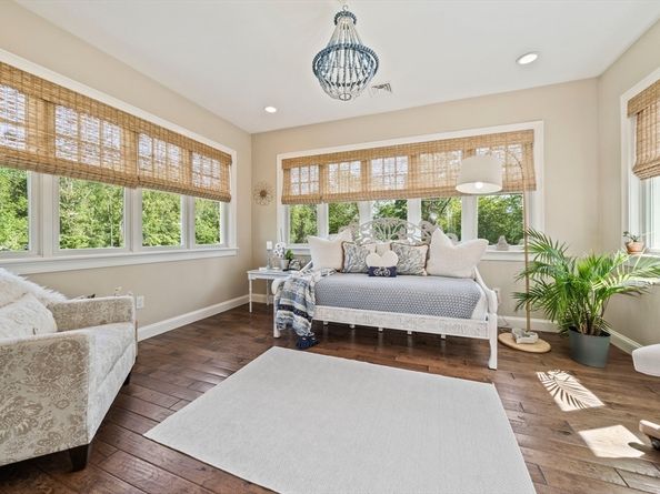31 Chittenden Ln 31, Cohasset MA 02025