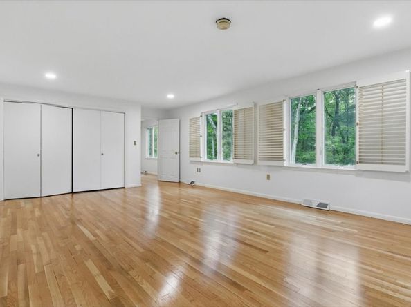 183 Kings Grant Rd, Weston MA 02493