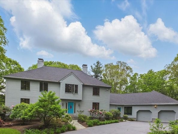 183 Kings Grant Rd, Weston MA 02493