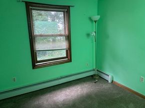30 Wallace Cir 30, Malden MA 02148