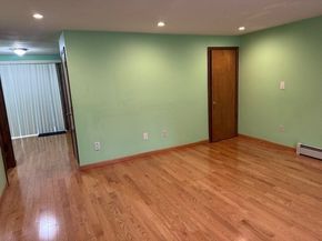 30 Wallace Cir 30, Malden MA 02148