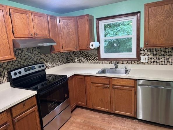 30 Wallace Cir 30, Malden MA 02148