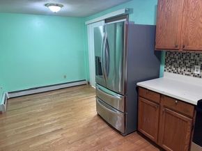 30 Wallace Cir 30, Malden MA 02148