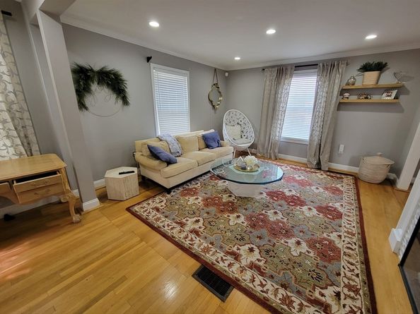 1135 Salem, Malden MA 02148