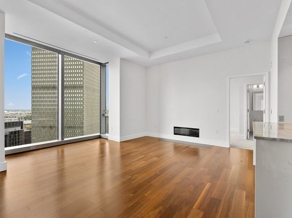 1 Dalton St 3302, Boston MA 02199