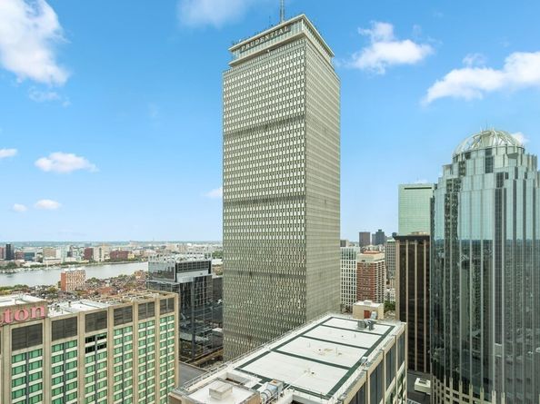 1 Dalton St 3302, Boston MA 02199