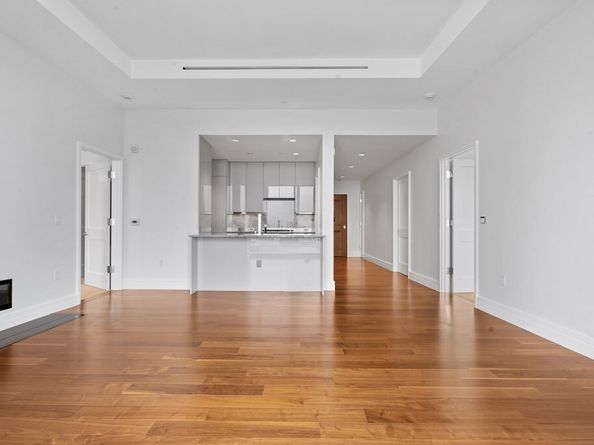 1 Dalton St 3302, Boston MA 02199