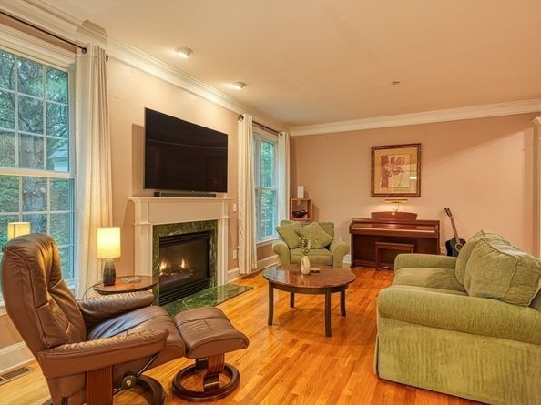 106 Willow Brook Drive 106, Wayland MA 01778