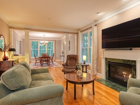 106 Willow Brook Drive 106, Wayland MA 01778