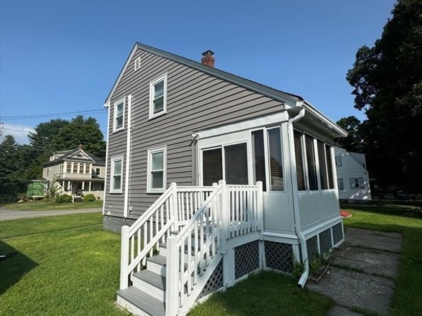 11 River, Westford MA 01886