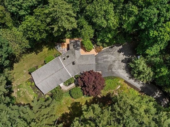 220 Pond Street, Hopkinton MA 01748