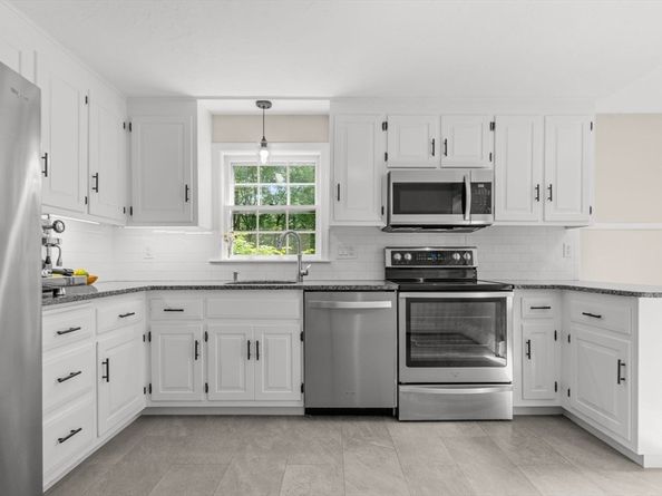 220 Pond Street, Hopkinton MA 01748