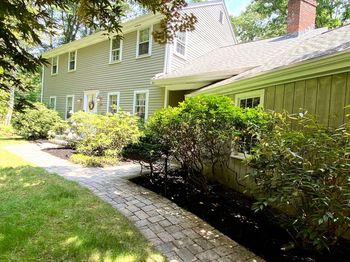220 Pond Street