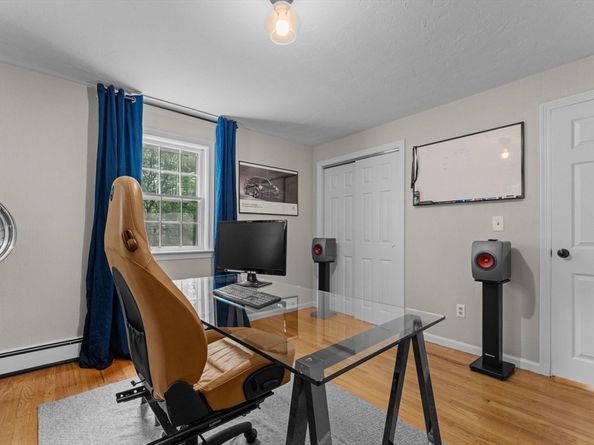 220 Pond Street, Hopkinton MA 01748