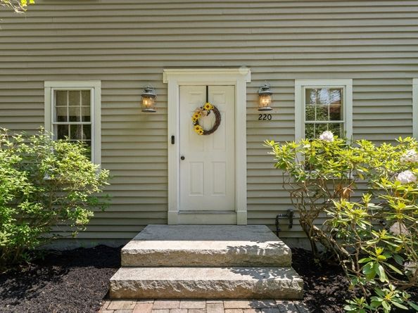 220 Pond Street, Hopkinton MA 01748