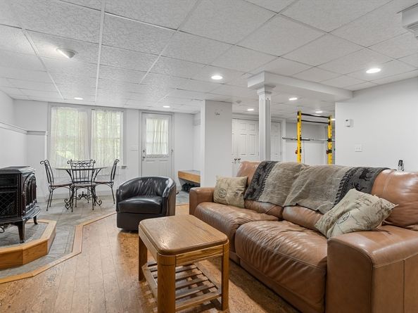 8 Macleod Lane, Acton MA 01720