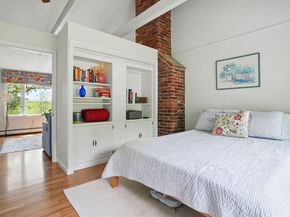 108 Island Creek Rd, Duxbury MA 02332