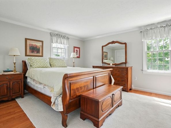 108 Island Creek Rd, Duxbury MA 02332