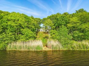 108 Island Creek Rd, Duxbury MA 02332
