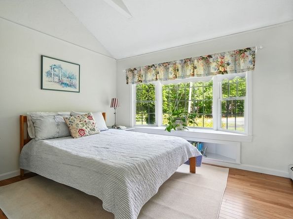 108 Island Creek Rd, Duxbury MA 02332