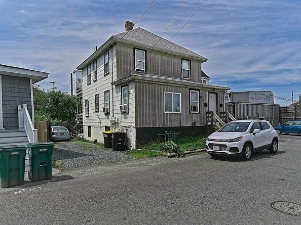 4 Atherton Rd, Hull MA 02045