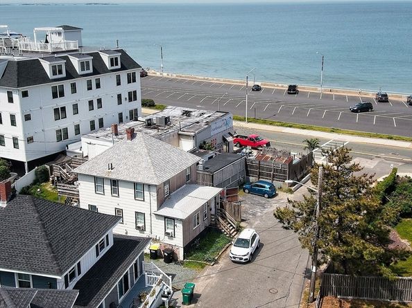 4 Atherton Rd, Hull MA 02045