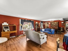 29 Saddle Dr, Bridgewater MA 02324