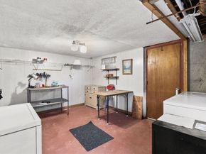 29 Saddle Dr, Bridgewater MA 02324