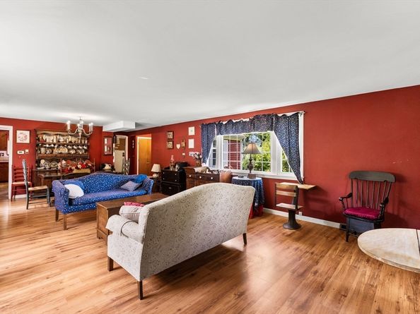 29 Saddle Dr, Bridgewater MA 02324