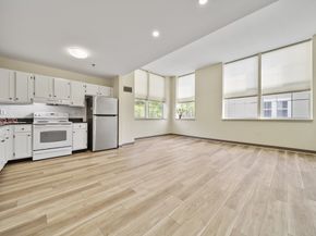 24 Cobblestone Ln 405, Gloucester MA 01930