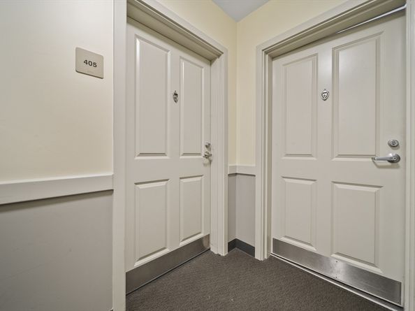 24 Cobblestone Ln 405, Gloucester MA 01930