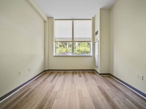 24 Cobblestone Ln 405, Gloucester MA 01930