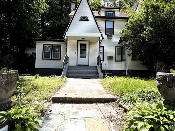 2084 Washington St, Newton MA 02462