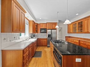 38 Keyes House Rd, Shrewsbury MA 01545