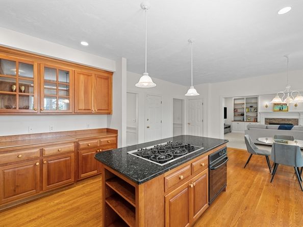 38 Keyes House Rd, Shrewsbury MA 01545