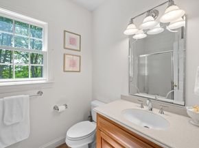 38 Keyes House Rd, Shrewsbury MA 01545