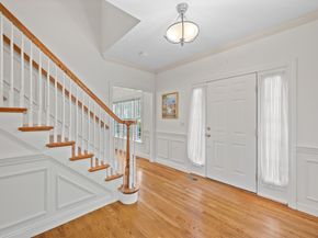 38 Keyes House Rd, Shrewsbury MA 01545