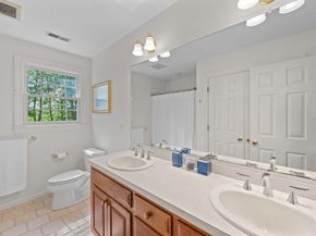 38 Keyes House Rd, Shrewsbury MA 01545