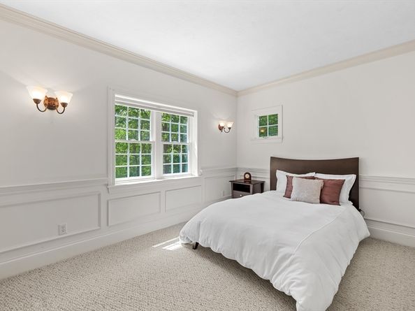 38 Keyes House Rd, Shrewsbury MA 01545