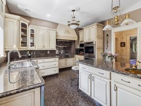 31 Lenox St, Worcester MA 01602