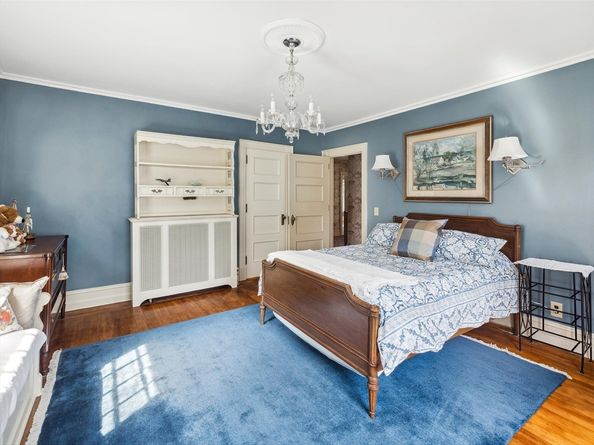 31 Lenox St, Worcester MA 01602