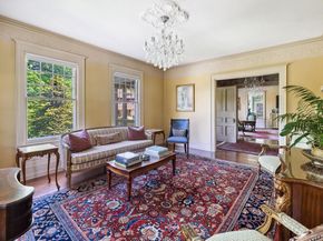 31 Lenox St, Worcester MA 01602