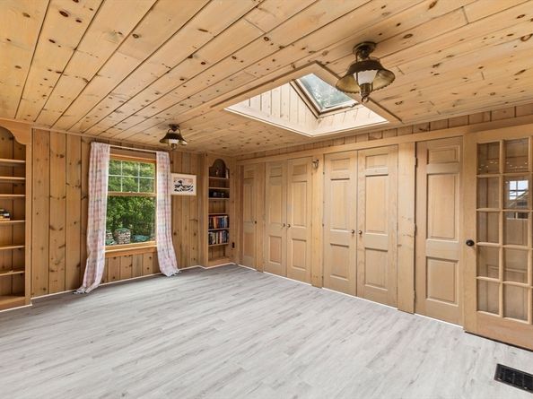 13 Pine Bluff, Lakeville MA 02347