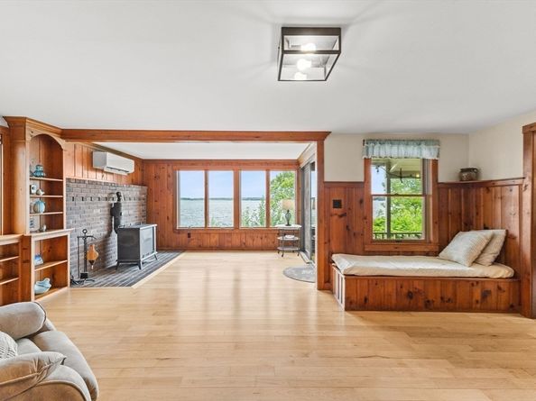 13 Pine Bluff, Lakeville MA 02347