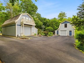 13 Pine Bluff, Lakeville MA 02347
