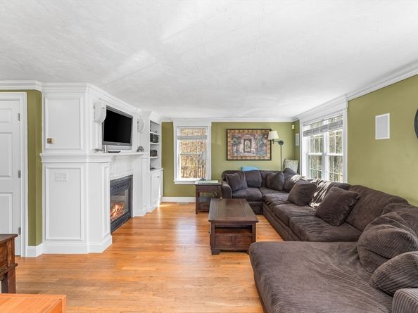 86 Whitney, Northborough MA 01532